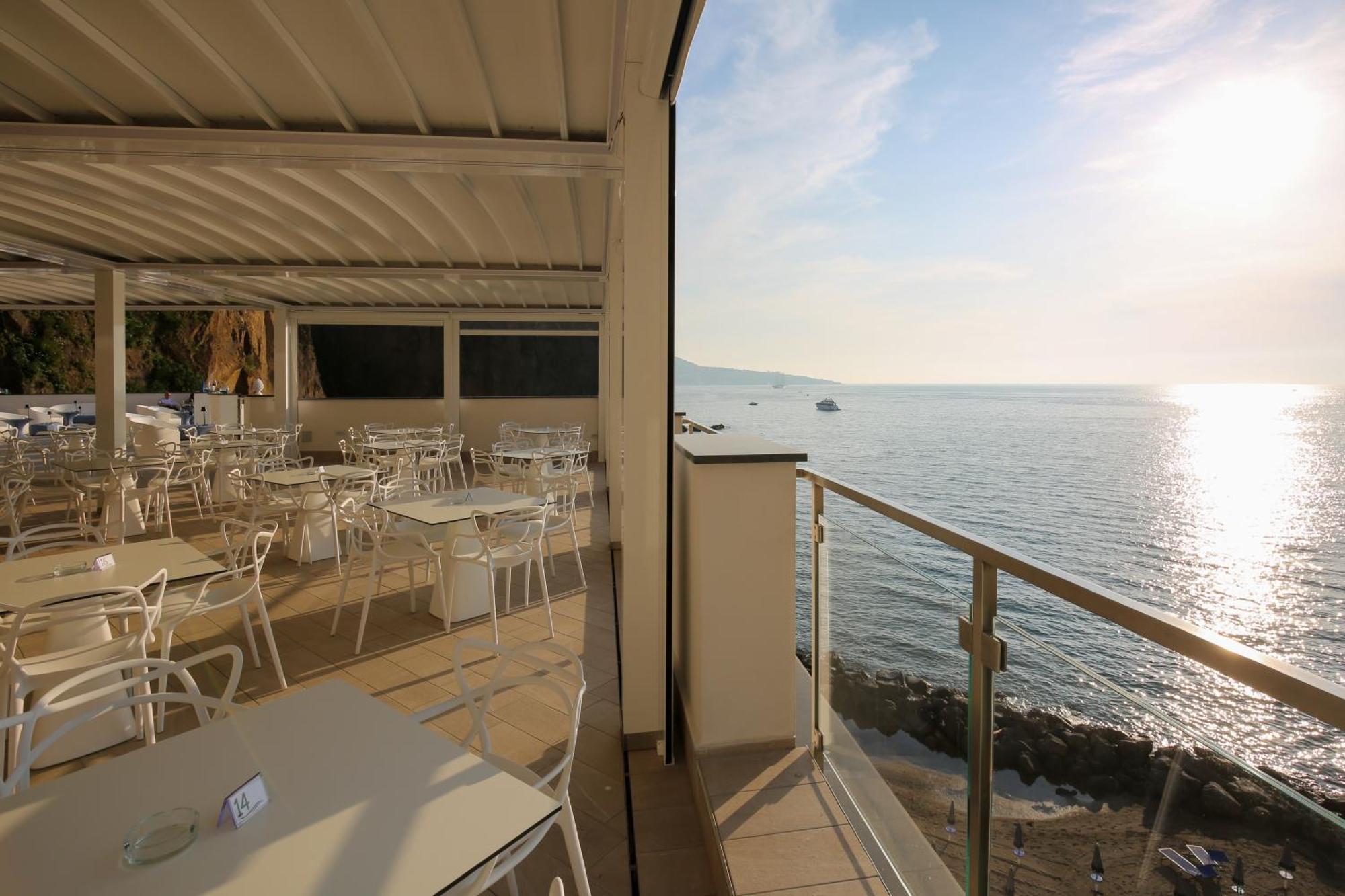 Hotel Giosue' A Mare Sorrento Meta Extérieur photo