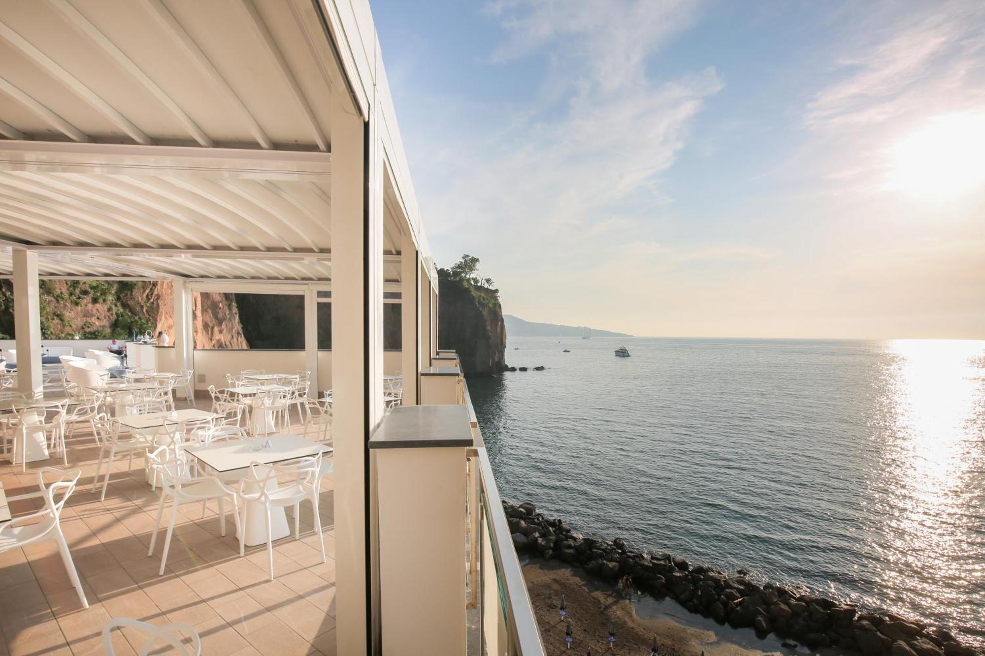 Hotel Giosue' A Mare Sorrento Meta Extérieur photo