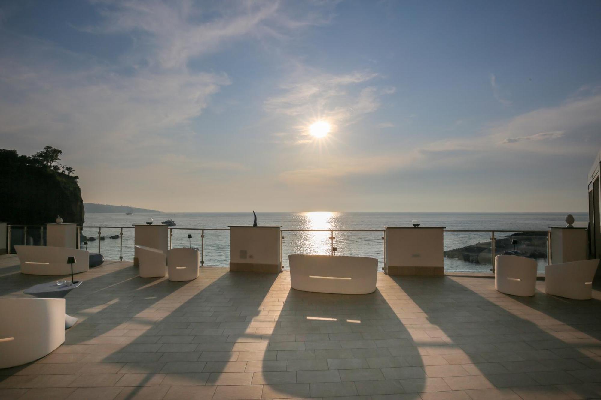 Hotel Giosue' A Mare Sorrento Meta Extérieur photo