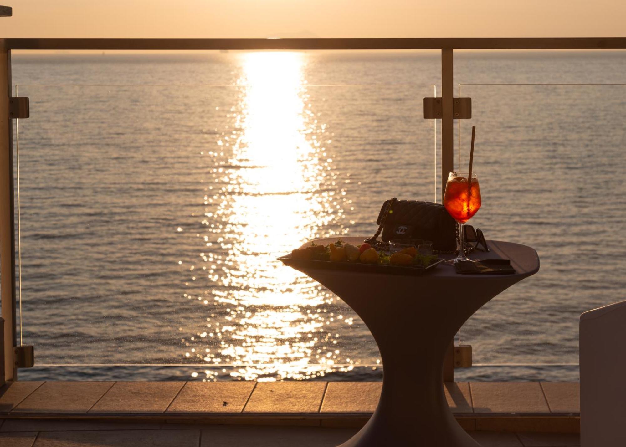 Hotel Giosue' A Mare Sorrento Meta Extérieur photo