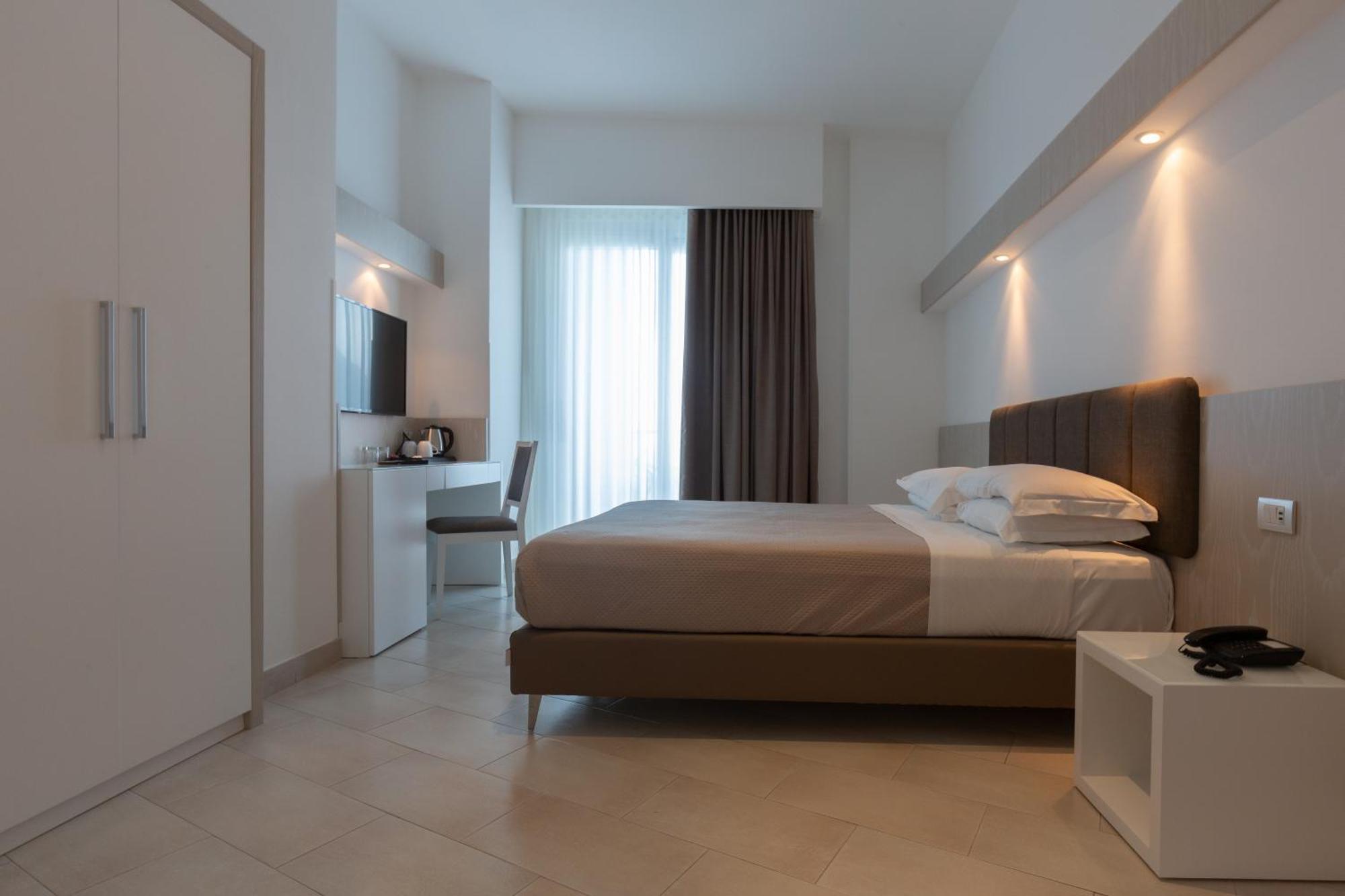 Hotel Giosue' A Mare Sorrento Meta Extérieur photo